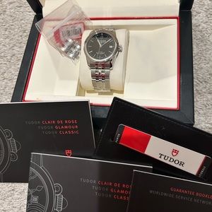 Tudor GLAMOUR DATE watch, Like New